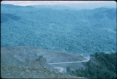 The road to Panguna (3) : Bougainville Island, Papua New Guinea, April 1971 / Terence and Margaret Spencer