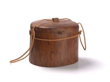 Tuluma (fishing tackle box)