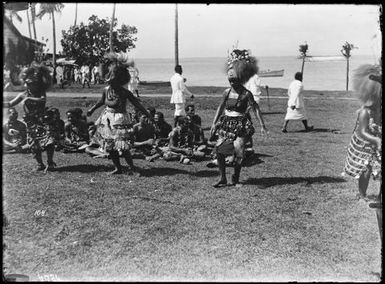 Samoan Dancing