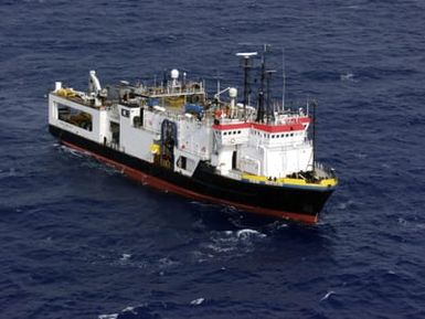 Starboard bow view of the Smit-Oceaneering Cable Ship "OCEAN HERCULES", underway during salvage operation, for the Ehime Maru