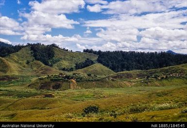 Okapa road - 21 1/2 miles to Orona