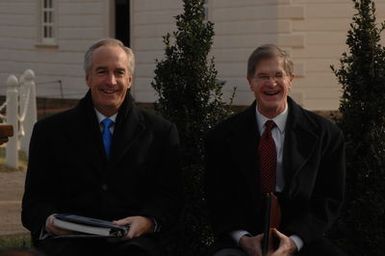 [Assignment: 48-DPA-01-12-09_SOI_K_Mt_Vernon] Visit of Secretary Dirk Kempthorne to Mount Vernon Estate and Gardens, Mount Vernon, Virginia, [for touring and announcement of the U.S. nomination of the George Washington home, along with the Papahanaumokuakea Marine National Monument in Hawaii, for inclusion on the United Nations Educational, Scientific, and Cultural Organization's (UNESCO's) World Heritage List. Joining Secretary Kempthorne for the announcement was James Rees, Executive Director of the Mount Vernon Estate and Gardens.] [48-DPA-01-12-09_SOI_K_Mt_Vernon_DOI_5685.JPG]