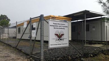 Men have 2 days to leave Manus Island detention centre