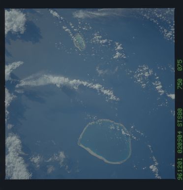 STS080-750-075 - STS-080 - Earth observations taken from Space Shuttle Columbia during STS-80 mission