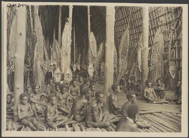 Interior of Opi Ravi-Kaimari village, Urama Island, Papua New Guinea, ca. 1922 / Frank Hurley