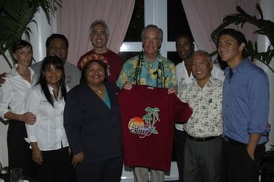 [Assignment: 48-DPA-SOI_K_Saipan_6-5-07] Pacific Islands Tour: Visit of Secretary Dirk Kempthorne [and aides] to Saipan Island, of the Commonwealth of the Northern Mariana Islands [48-DPA-SOI_K_Saipan_6-5-07__DI11016.JPG]