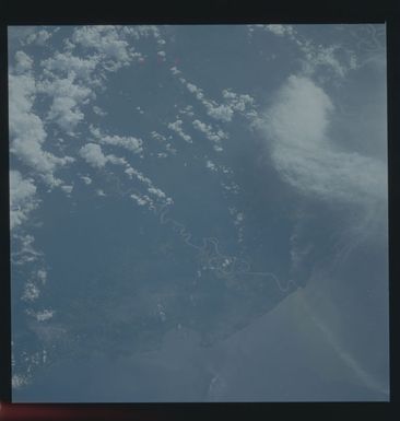 S45-602-067 - STS-045 - STS-45 earth observations