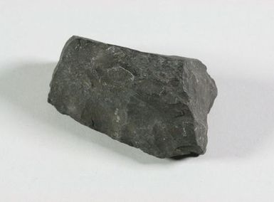 To'i ma'a (stone adze blade)