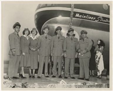 [United Air Lines flight crew with Boeing Model 377 Stratocruiser aircraft]