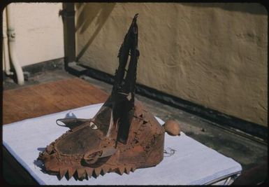 Mask (3) : Papua New Guinea / Terence and Margaret Spencer