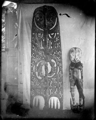 Two carved items, Rabaul, New Guinea, ca. 1931 / Sarah Chinnery