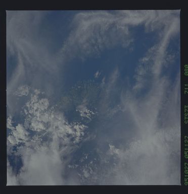 STS073-711-080 - STS-073 - Earth observations taken from shuttle orbiter Columbia