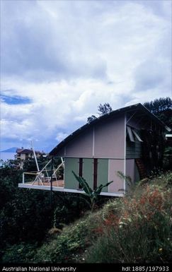 French Polynesia - Garden, building exterior