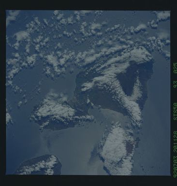 STS050-93-025 - STS-050 - STS-50 earth observations