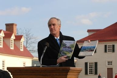 [Assignment: 48-DPA-01-12-09_SOI_K_Mt_Vernon] Visit of Secretary Dirk Kempthorne to Mount Vernon Estate and Gardens, Mount Vernon, Virginia, [for touring and announcement of the U.S. nomination of the George Washington home, along with the Papahanaumokuakea Marine National Monument in Hawaii, for inclusion on the United Nations Educational, Scientific, and Cultural Organization's (UNESCO's) World Heritage List. Joining Secretary Kempthorne for the announcement was James Rees, Executive Director of the Mount Vernon Estate and Gardens.] [48-DPA-01-12-09_SOI_K_Mt_Vernon_DOI_5721.JPG]