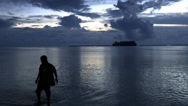 Manus Island night curfew imposed as social problems continue