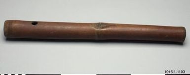 ["pipa, rökpipa, tobacco pipe"]