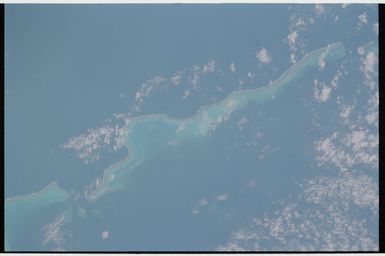 STS105-341-018 - STS-105 - Earth observation taken during STS-105