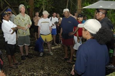 [Assignment: 48-DPA-SOI_K_Palau_6-7-9-07] Pacific Islands Tour: Visit of Secretary Dirk Kempthorne [and aides] to Palau Islands, Republic of Palau [48-DPA-SOI_K_Palau_6-7-9-07__DI12540.JPG]