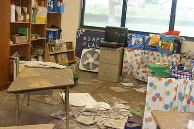 [Earthquake] Waikoloa Village, HI., October 24, 2006 - Waikoloa Elementary School classroom was shaken as a result of the October 15 earthquake. This classroom was one of nine damaged at the school. Patricia Brach/FEMA