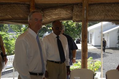 [Assignment: 48-DPA-SOI_K_Amer_Sam] Pacific Islands Tour: Visit of Secretary Dirk Kemmpthorne [and aides] to American Samoa, U.S. Territory [48-DPA-SOI_K_Amer_Sam__DI14927.JPG]