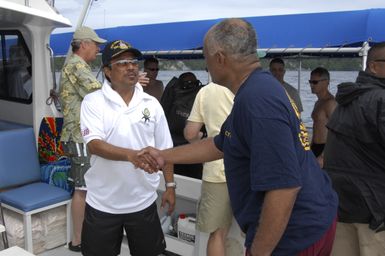 [Assignment: 48-DPA-SOI_K_Palau_6-7-9-07] Pacific Islands Tour: Visit of Secretary Dirk Kempthorne [and aides] to Palau Islands, Republic of Palau [48-DPA-SOI_K_Palau_6-7-9-07__DI12509.JPG]