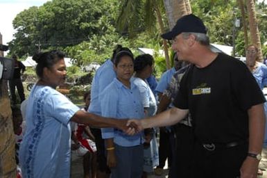 [Assignment: 48-DPA-SOI_K_Palau_6-7-9-07] Pacific Islands Tour: Visit of Secretary Dirk Kempthorne [and aides] to Palau Islands, Republic of Palau [48-DPA-SOI_K_Palau_6-7-9-07__DI13480.JPG]