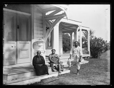 [At The Palace, Nukualofa, Tongatabu [Nuku'alofa, Tongatapu]]