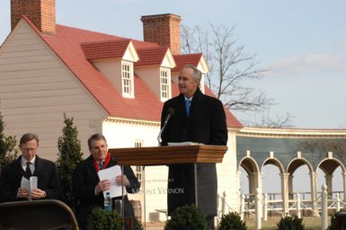 [Assignment: 48-DPA-01-12-09_SOI_K_Mt_Vernon] Visit of Secretary Dirk Kempthorne to Mount Vernon Estate and Gardens, Mount Vernon, Virginia, [for touring and announcement of the U.S. nomination of the George Washington home, along with the Papahanaumokuakea Marine National Monument in Hawaii, for inclusion on the United Nations Educational, Scientific, and Cultural Organization's (UNESCO's) World Heritage List. Joining Secretary Kempthorne for the announcement was James Rees, Executive Director of the Mount Vernon Estate and Gardens.] [48-DPA-01-12-09_SOI_K_Mt_Vernon_DOI_5693.JPG]