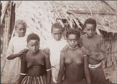 Five Bugotu girls at Mara-na-tabu, Solomon Islands, 1906 / J.W. Beattie