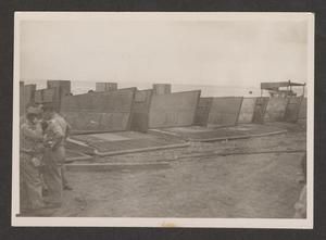[Amphibious LSTs at the Coast]