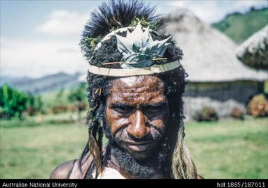 Head-dress, Sigil of Dend