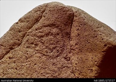 Vunalavaung, Ragarua beach near Valaur village, engraved boulder