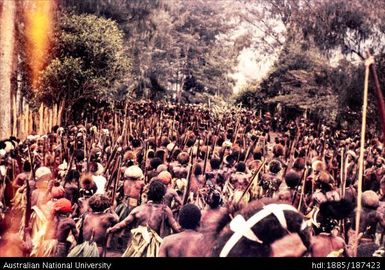Visiting crowd, Yasma