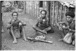 Three men eating taro: Lea'aniamae, Giri'au, Taanga