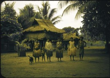 People of inland villages (1) : Goodenough Island, D'Entrecasteaux Islands, Papua New Guinea, 1956-1958 / Terence and Margaret Spencer
