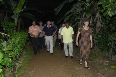 [Assignment: 48-DPA-SOI_K_Pohnpei_6-10-11-07] Pacific Islands Tour: Visit of Secretary Dirk Kempthorne [and aides] to Pohnpei Island, of the Federated States of Micronesia [48-DPA-SOI_K_Pohnpei_6-10-11-07__DI14065.JPG]