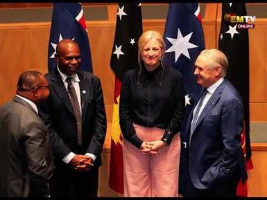 MINISTERS DISCUSS PATHWAY