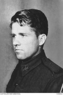 VX102142 PRIVATE EDWARD KENNA VC, 2/4TH INFANTRY BATTALION, AIF. PRIVATE KENNA WAS AWARDED THE VICTORIA CROSS FOR BRAVERY ON 1945-05-15 DURING ACTION NEAR WEWAK, NEW GUINEA. KENNA STOOD IN FULL ..