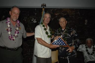 [Assignment: 48-DPA-09-28-08_SOI_K_NPS_Vol_AZ] President's Call to Service Award ceremony and reception for volunteers at the U.S.S. Arizona Memorial, Pearl Harbor, Honolulu, Hawaii, with Secretary Dirk Kempthorne [joining the National Park Service's Chief Historian for the Memorial, Daniel Martinez, among the dignitaries on hand] [48-DPA-09-28-09_SOI_K_NPS_Vol_AZ_IOD_4651.JPG]