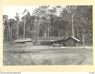 LAE, NEW GUINEA. 1944-03-24. THE QUARTERS, COOKHOUSE AND MESSES AT THE 2ND MECHANICAL EQUIPMENT WORKSHOP, AUSTRALIAN ELECTRICAL AND MECHANICAL ENGINEERS