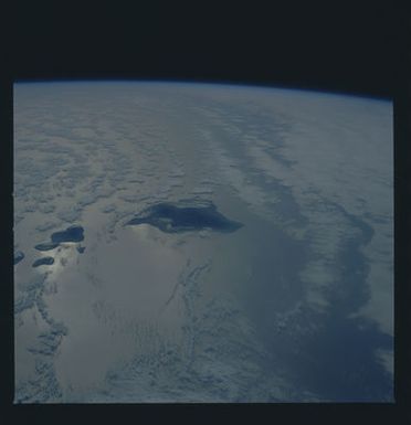 51G-48-015 - STS-51G - STS-51G earth observations