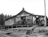 Camp 10, Hammond company store, Hammond Lumber Company, Mill City, Oregon, between 1912 and 1934