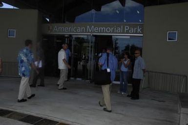 [Assignment: 48-DPA-SOI_K_Saipan_6-5-07] Pacific Islands Tour: Visit of Secretary Dirk Kempthorne [and aides] to Saipan Island, of the Commonwealth of the Northern Mariana Islands [48-DPA-SOI_K_Saipan_6-5-07__DI10701.JPG]