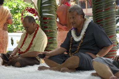 [Assignment: 48-DPA-SOI_K_Amer_Sam] Pacific Islands Tour: Visit of Secretary Dirk Kemmpthorne [and aides] to American Samoa, U.S. Territory [48-DPA-SOI_K_Amer_Sam__DI15090.JPG]