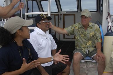 [Assignment: 48-DPA-SOI_K_Palau_6-7-9-07] Pacific Islands Tour: Visit of Secretary Dirk Kempthorne [and aides] to Palau Islands, Republic of Palau [48-DPA-SOI_K_Palau_6-7-9-07__DI12483.JPG]