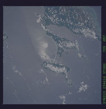 STS082-729-057 - STS-082 - Earth observations taken from shuttle orbiter Discovery during STS-82 mission