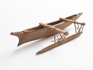Model paopao (dugout canoe)
