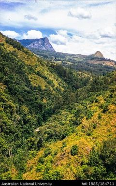 Goroka - Chimbu, 32 miles after Goroka - border between Goroka and Chuave sub-districts