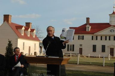 [Assignment: 48-DPA-01-12-09_SOI_K_Mt_Vernon] Visit of Secretary Dirk Kempthorne to Mount Vernon Estate and Gardens, Mount Vernon, Virginia, [for touring and announcement of the U.S. nomination of the George Washington home, along with the Papahanaumokuakea Marine National Monument in Hawaii, for inclusion on the United Nations Educational, Scientific, and Cultural Organization's (UNESCO's) World Heritage List. Joining Secretary Kempthorne for the announcement was James Rees, Executive Director of the Mount Vernon Estate and Gardens.] [48-DPA-01-12-09_SOI_K_Mt_Vernon_IOD_9435.JPG]